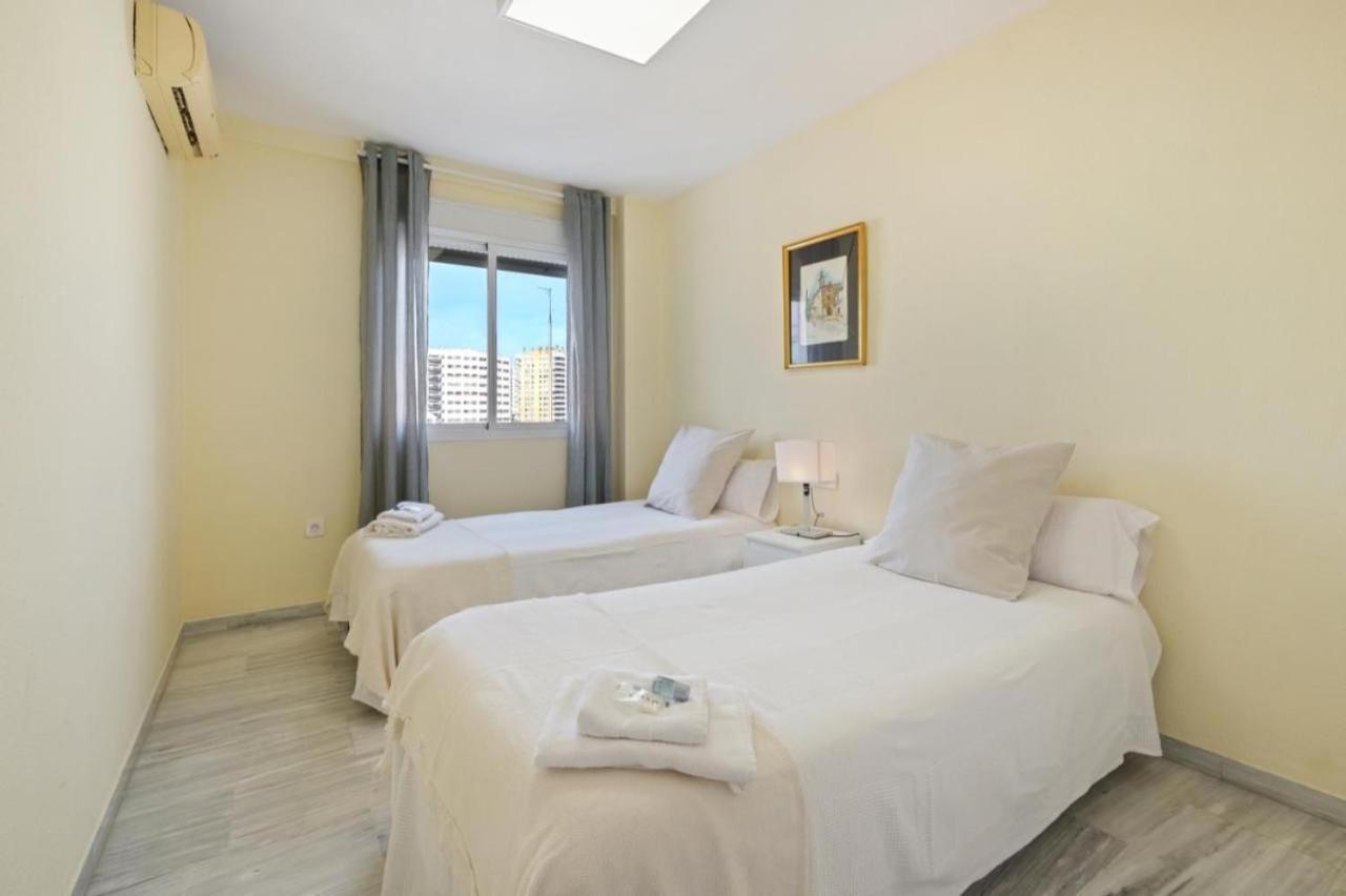Apartamento En Calle Cuarteles De Dos Habitaciones Malaga Exterior photo
